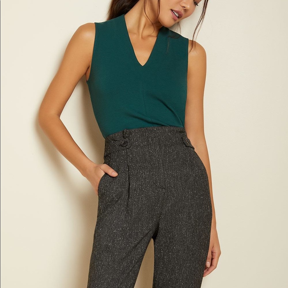 Teal V-Neck Sleeveless Top from RW&CO